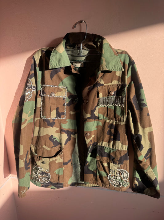 Women’s camouflage blazer embellished with high-quality stones.